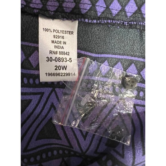 NWOT Romans 20W V-Neck Purple Black Geometric Print Tunic Top With 3/4 Roll Sle - Picture 11 of 12